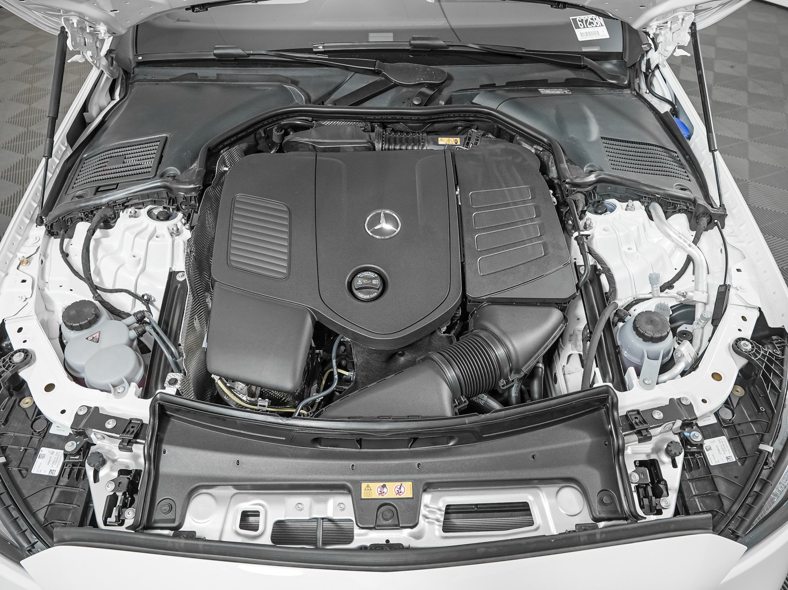 New 2026 Polar White Mercedes-Benz C 300 image 3