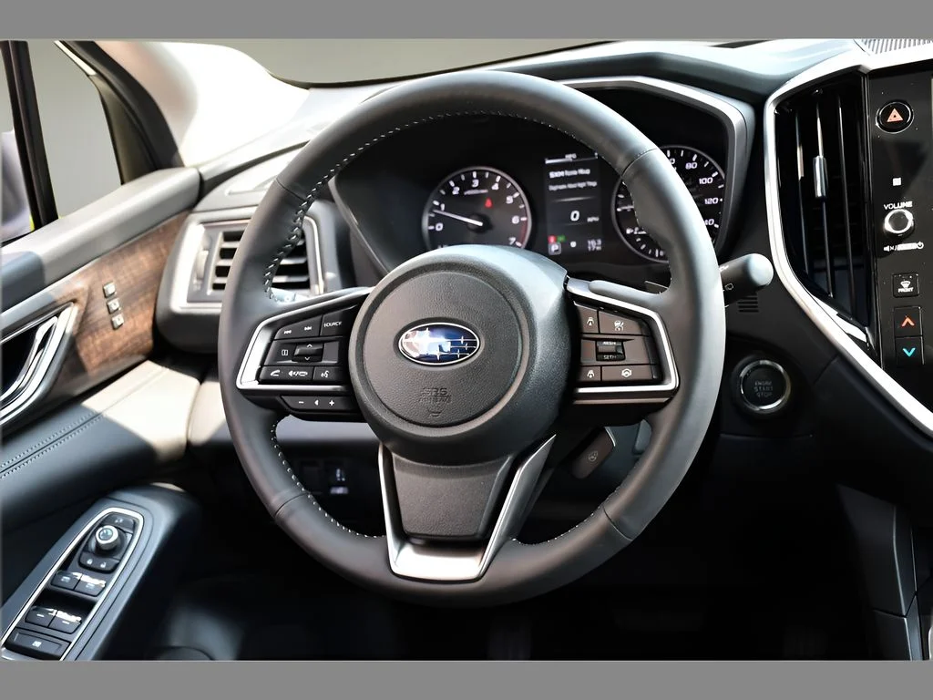 New 2026 CRYSTAL WHITE PEARL Subaru Touring 7-Passenger image 17