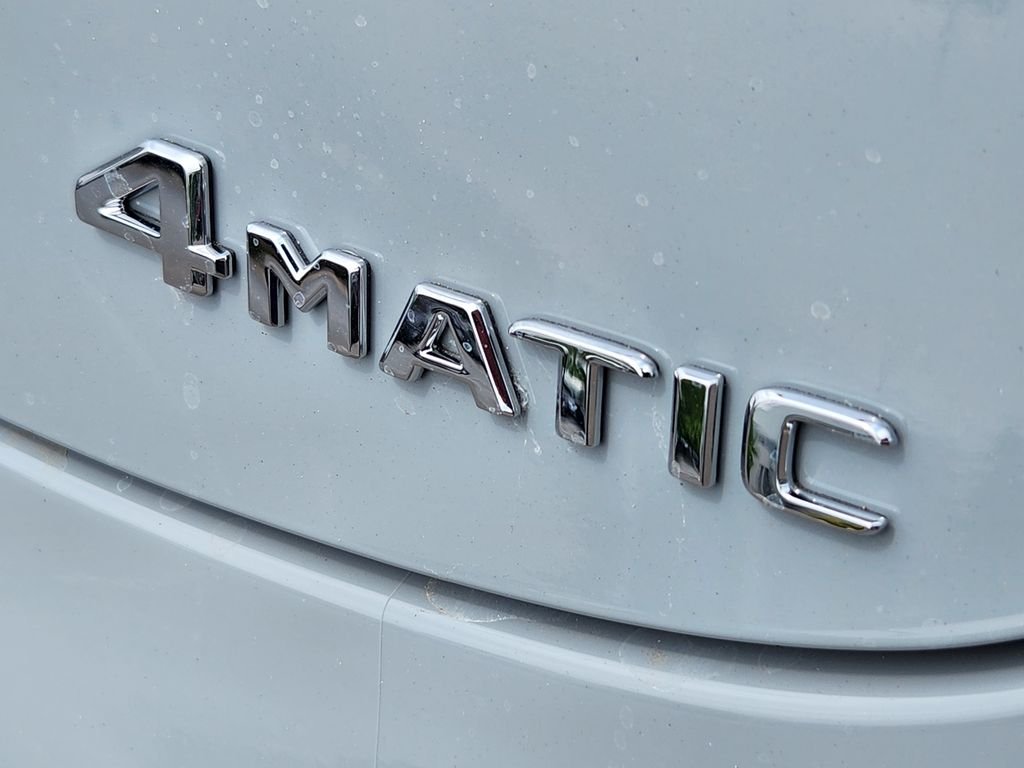 New 2026 MANUFAKTUR Alpine Grey Metallic Mercedes-Benz CLE 300 4MATIC® image 9