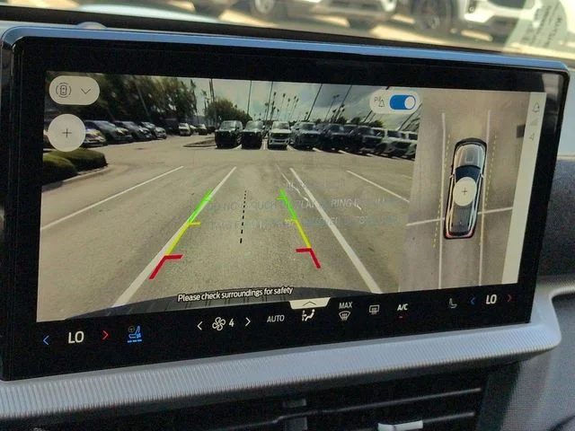 New 2026 Space White Metallic Ford Tremor® image 20
