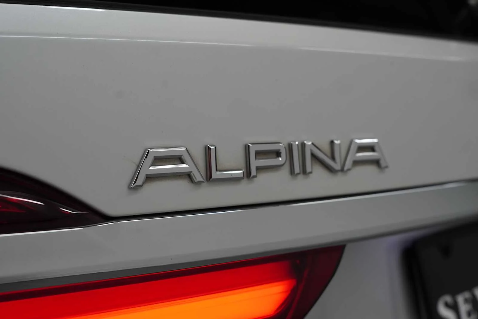 Certified Used 2022 Mineral White Metallic BMW ALPINA XB7 image 9