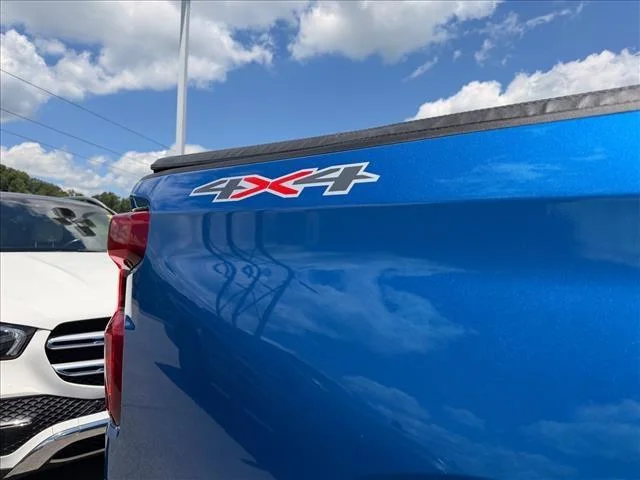 Used 2024  CHEVROLET CUSTOM image 6
