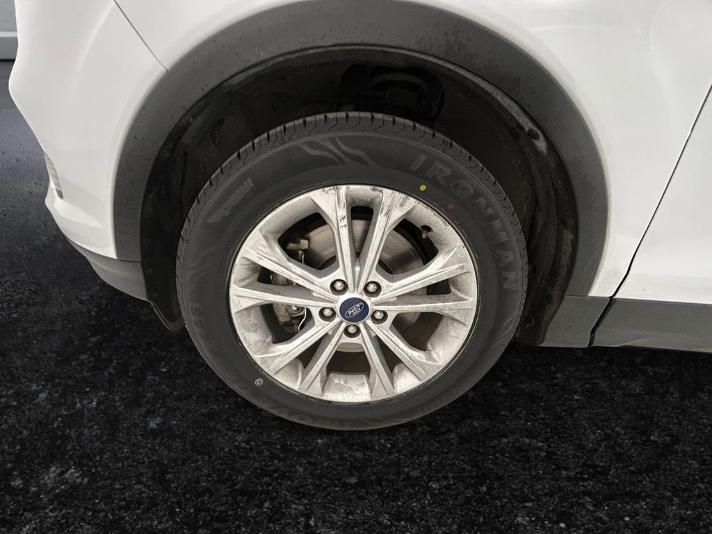 Used 2018 White Ford SE image 27