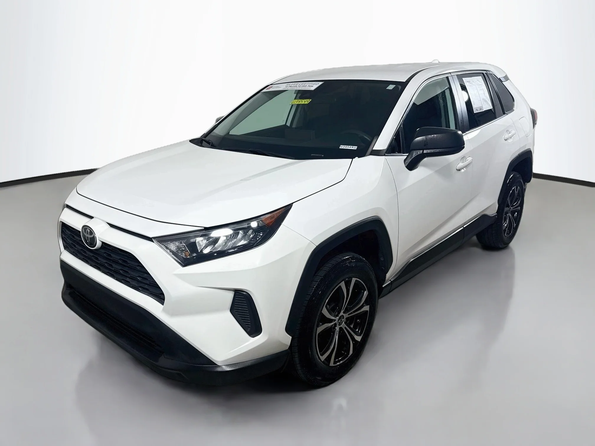 Certified Used 2022 White Toyota LE image 3