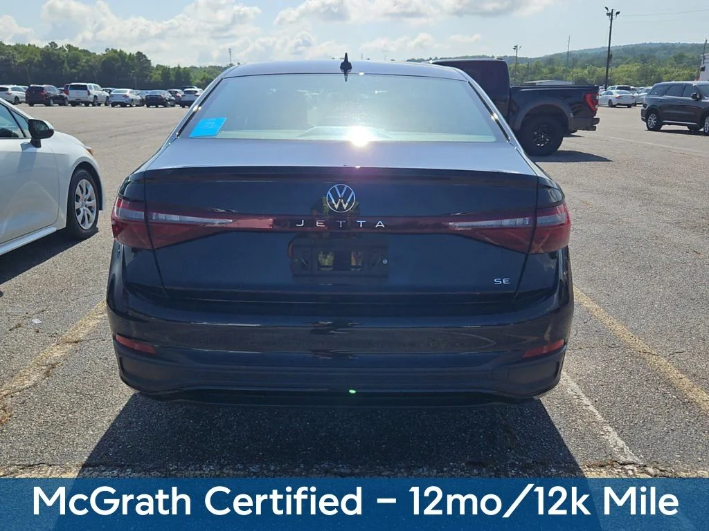 Used 2025 Black Volkswagen 1.5T SE image 2