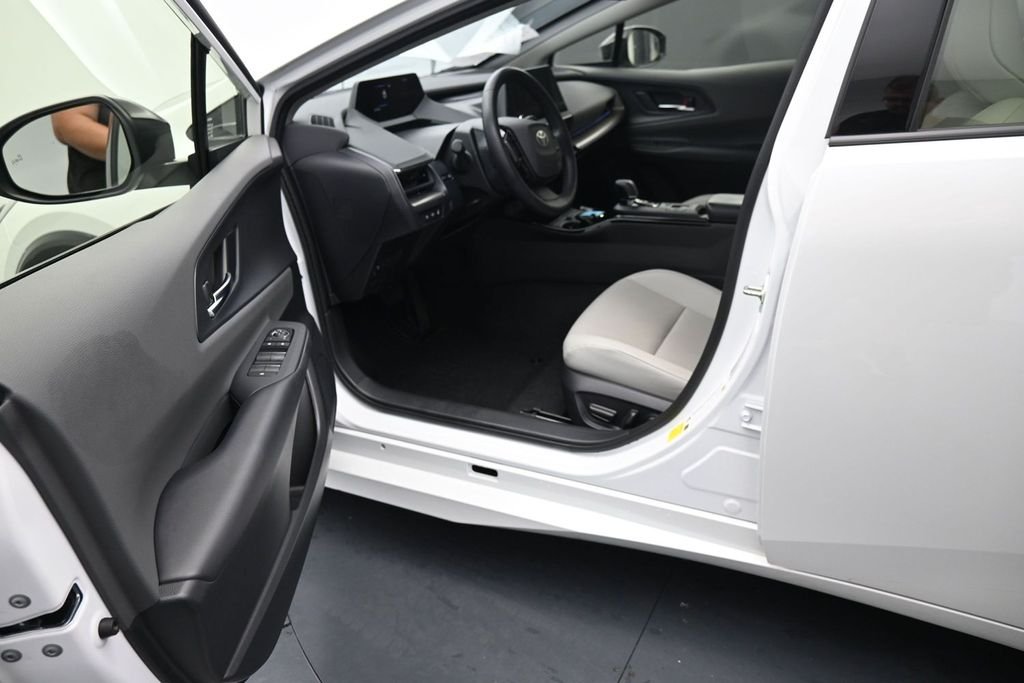 Used 2024 Beige Toyota XLE image 15