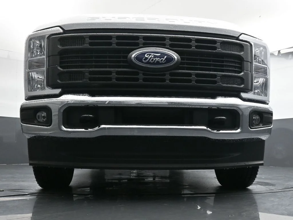 New 2026 Oxford White Ford F-250® XL image 22