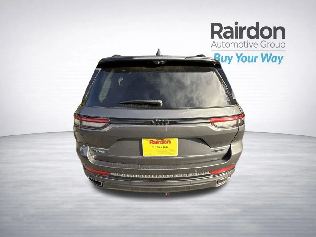 Used 2023 Baltic Gray Metallic Clearcoat Jeep 30th Anniversary image 6