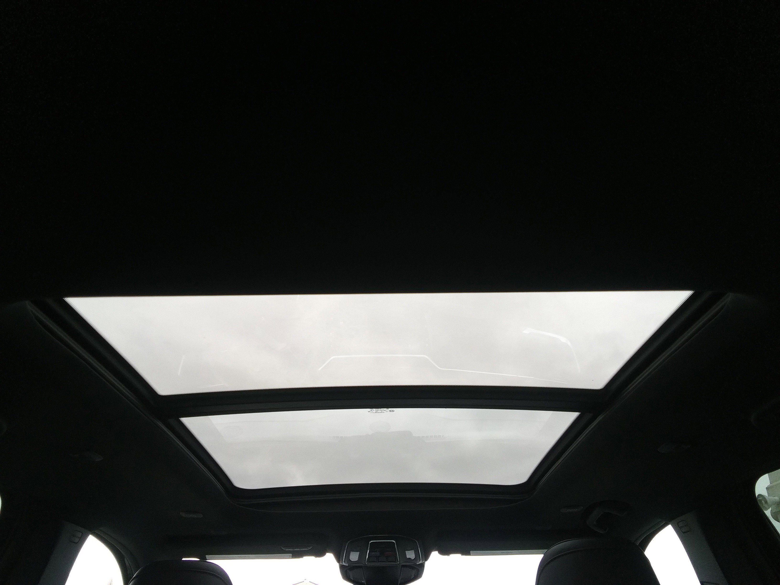 New 2026 Diamond Black Crystal Pearl-Coat Exterior Paint Jeep Overland image 9