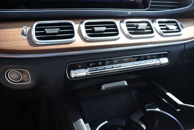 Certified Used 2025 Selenite Grey Metallic Mercedes-Benz GLE 350 image 19