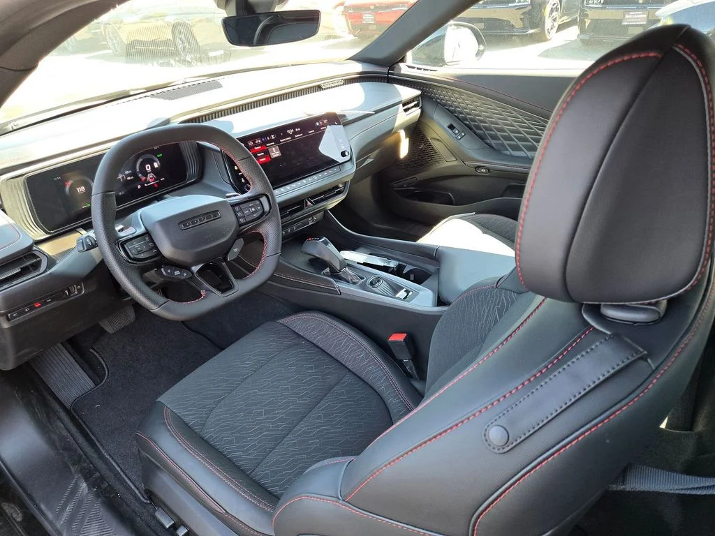 2025 Dodge Charger Daytona R/T - Photo 6