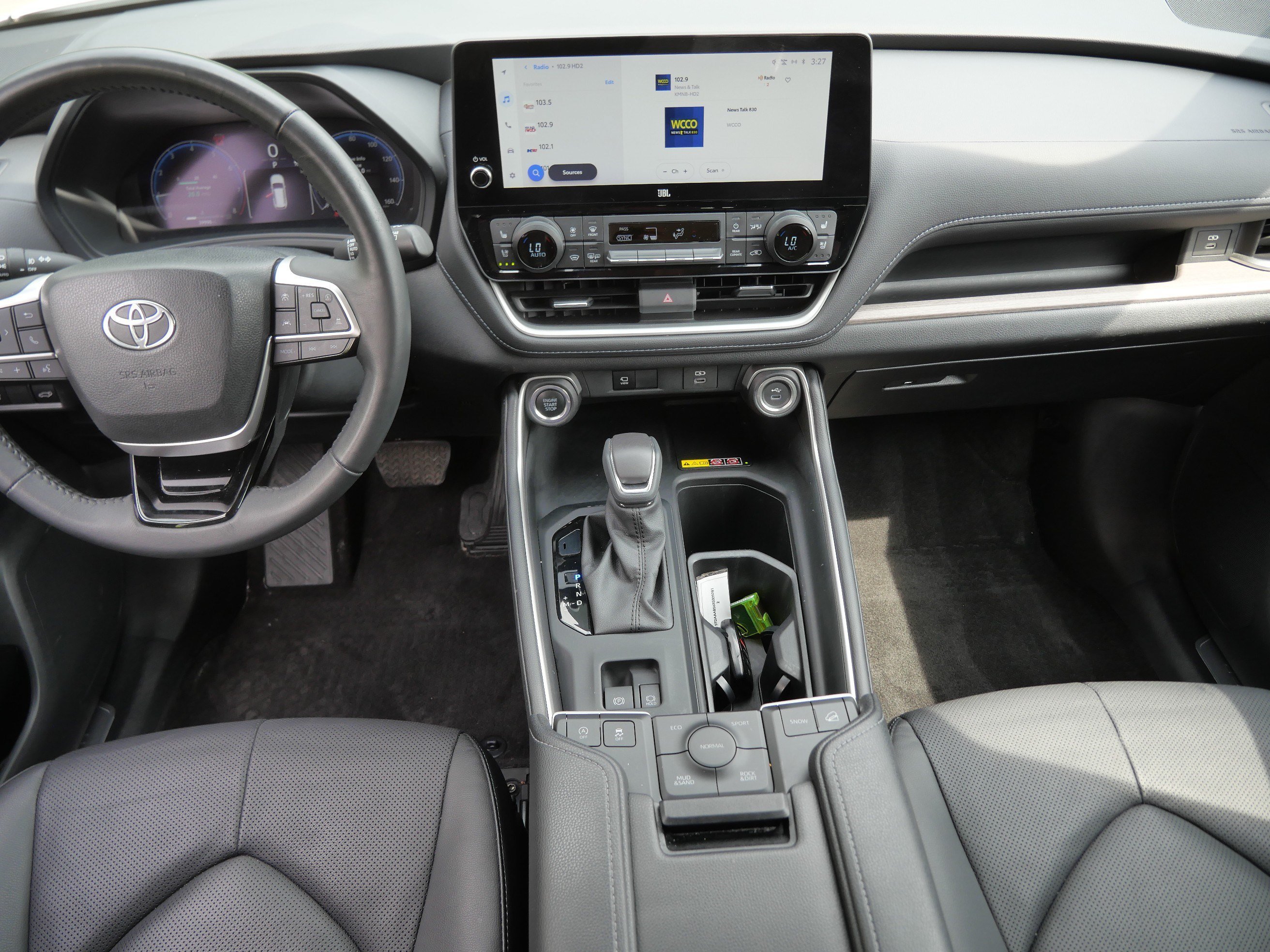 Certified Used 2024 Wind Chill Pearl Toyota Limited image 11