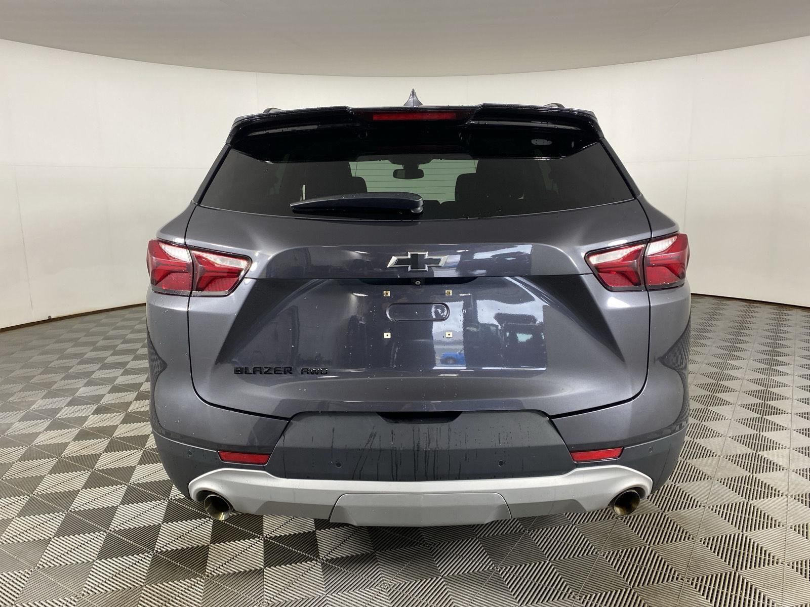 Used 2021 IRON GRAY METALLIC Chevrolet LT image 6