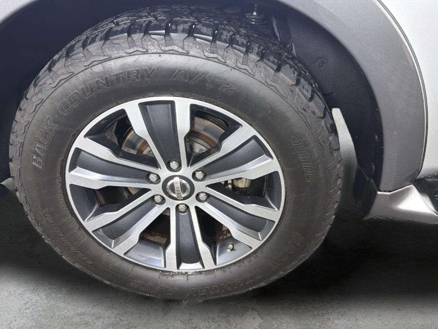 Used 2019 Brilliant Silver Metallic Nissan SL image 5