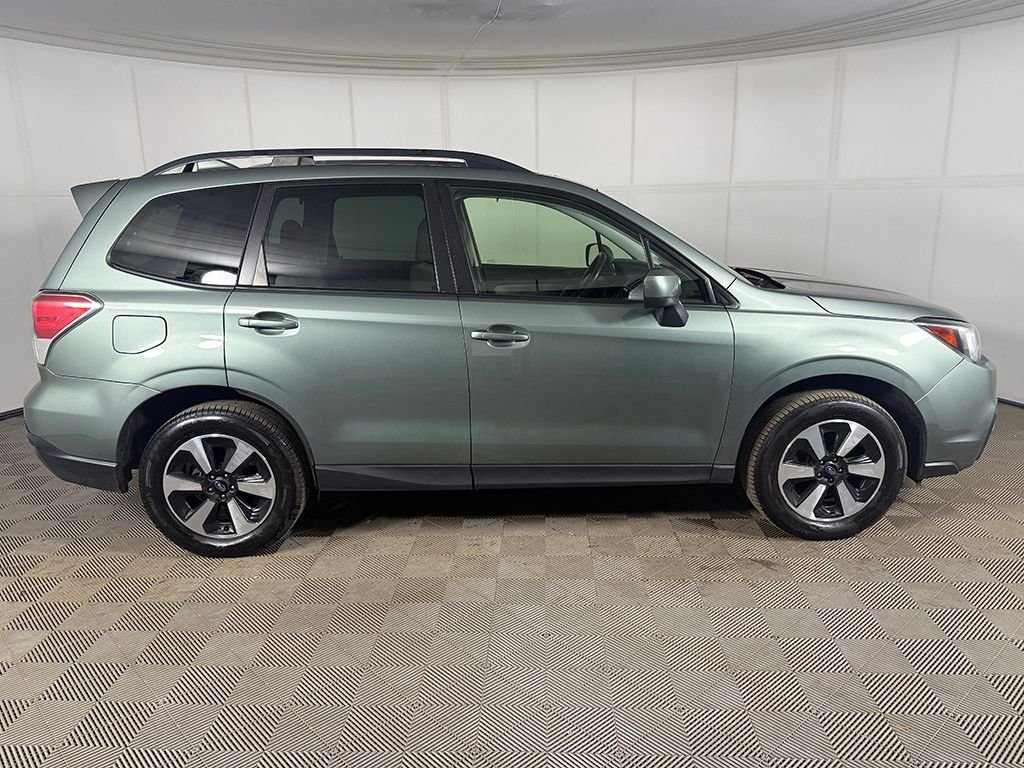 Used 2018 Green Subaru 2.5i Premium image 12