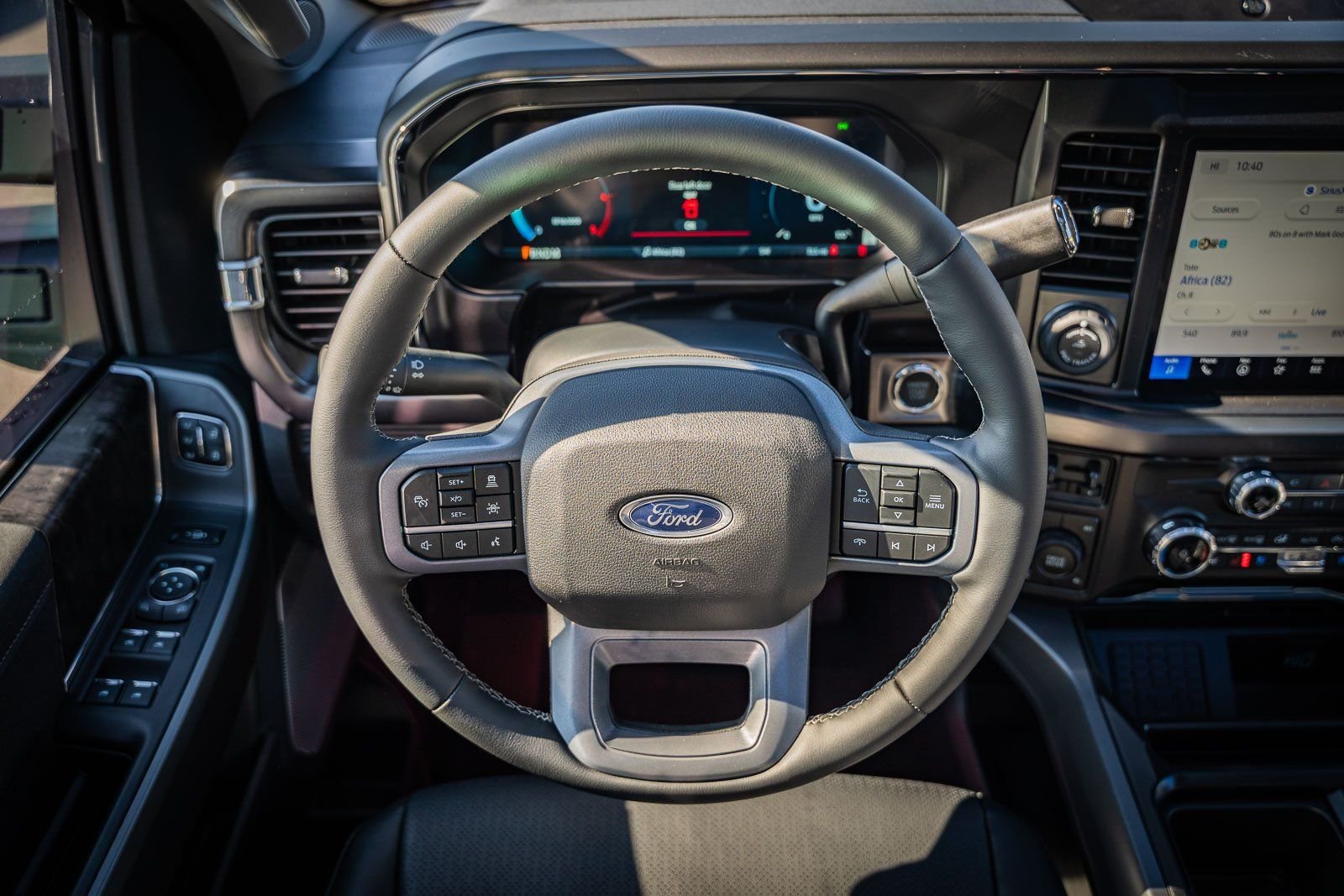 New 2026 Oxford White Ford F-250® Lariat® image 33