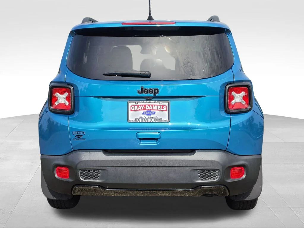 Used 2019 Teal Jeep Latitude image 7