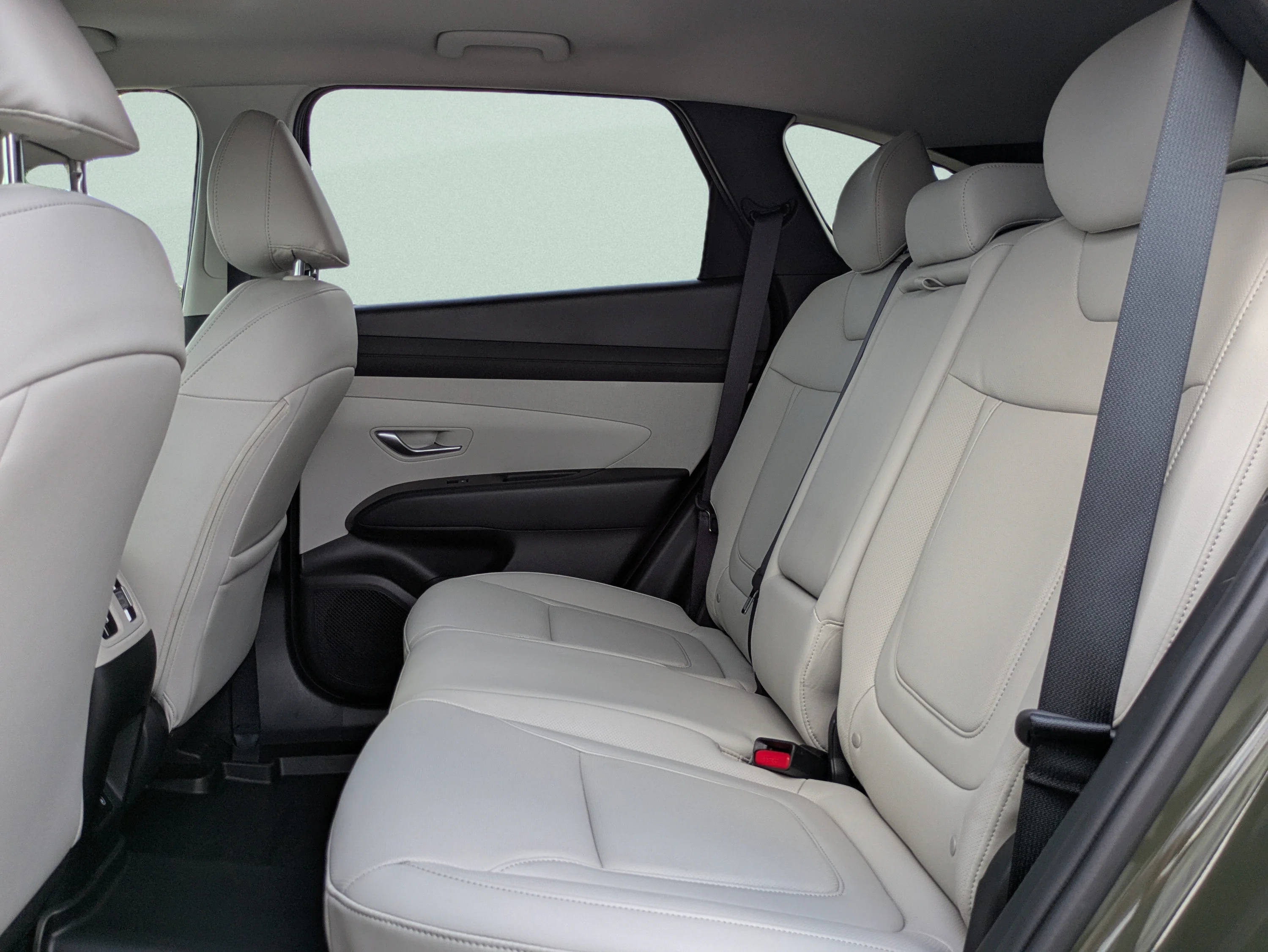Used 2025 Rockwood Green Hyundai SEL Convenience image 10