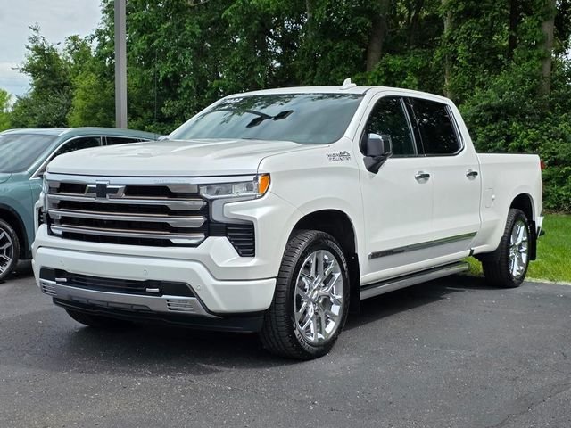 2022 Chevrolet Silverado 1500 High Country 4X4 Crew Cab Short Box's photo