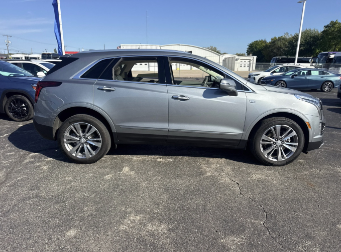 Used 2024 Silver Cadillac Premium Luxury image 4
