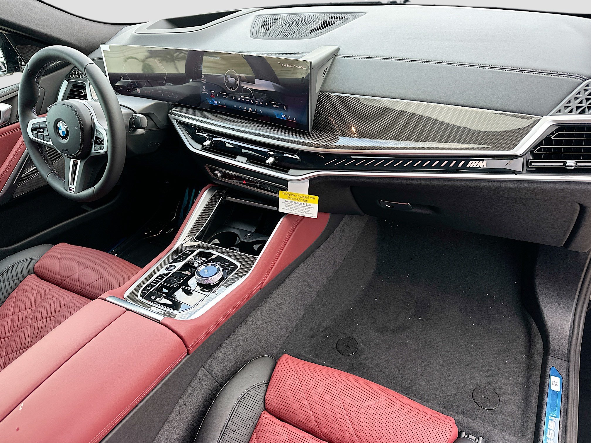 New 2027 Black Sapphire Metallic BMW M60i image 21