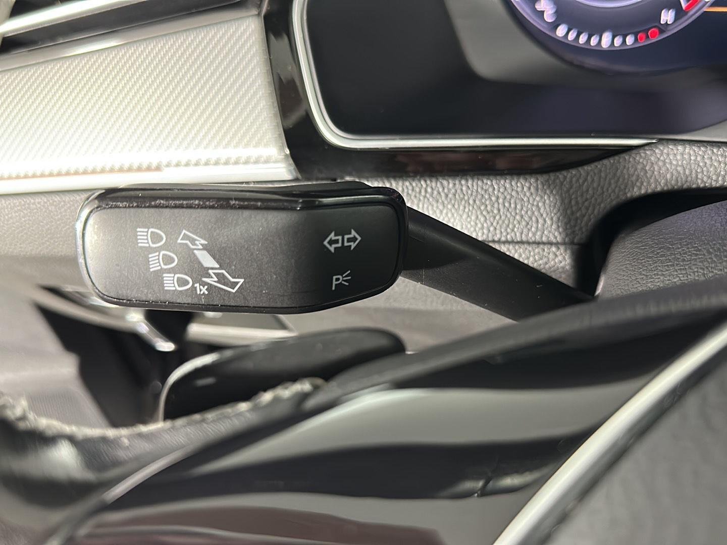 Used 2019 Deep Black Pearl Volkswagen SEL Premium R-Line image 26