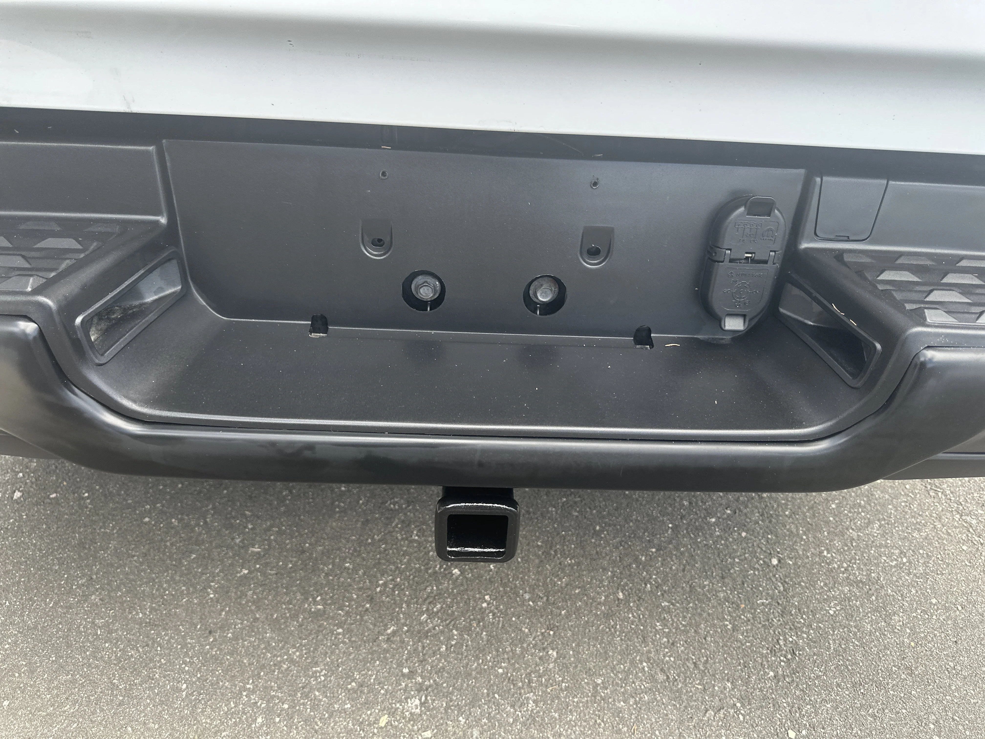 Used 2019 Bright White Clearcoat Ram Rebel image 27