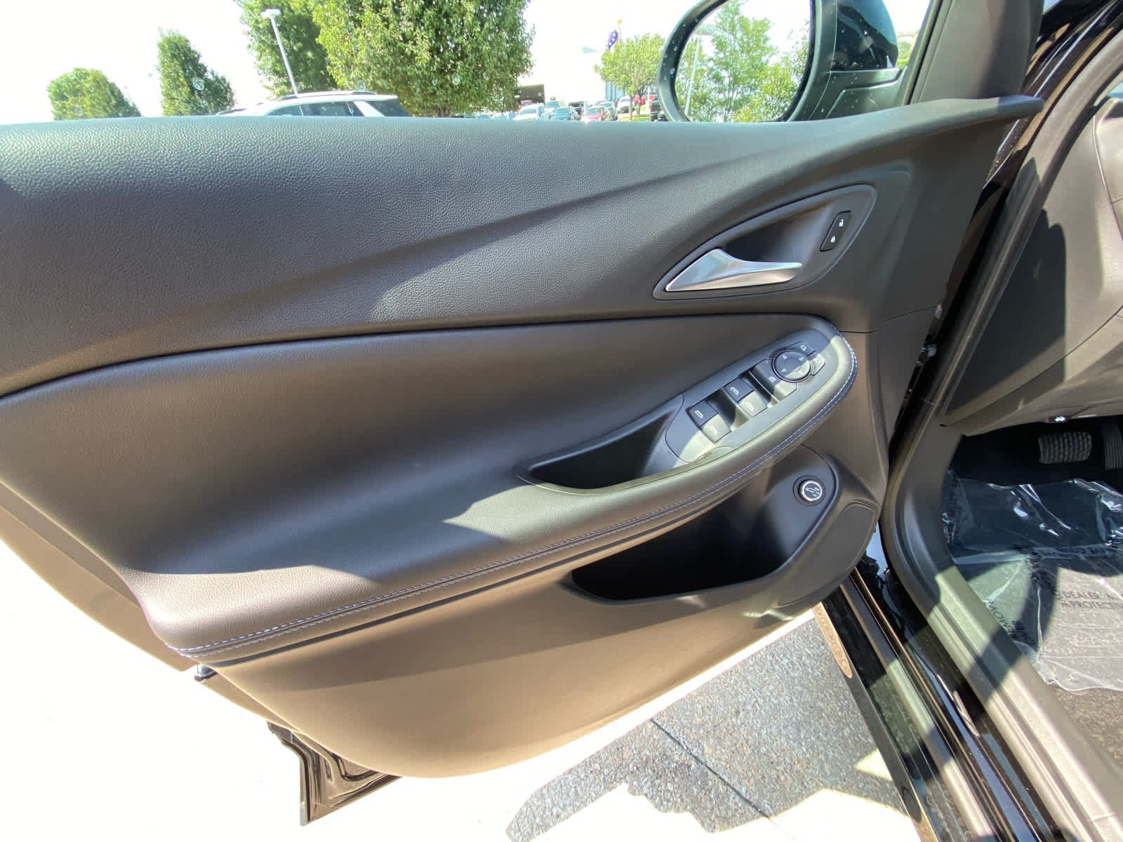 2026 Buick Encore GX Sport Touring - Photo 6