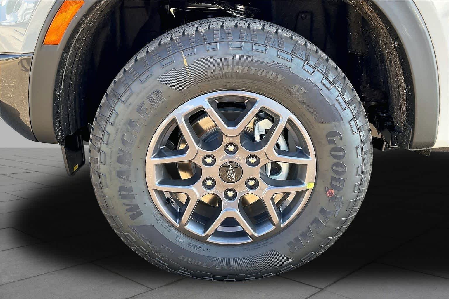 New 2026 Avalanche Ford XLT image 11