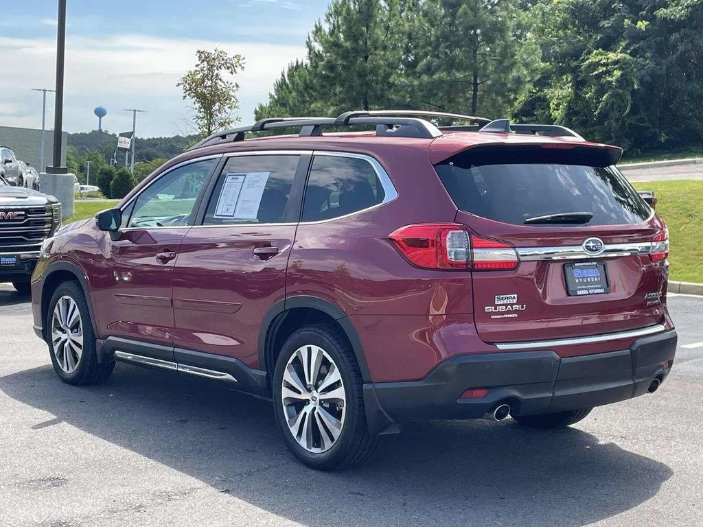 Used 2022 Red Subaru Limited image 5