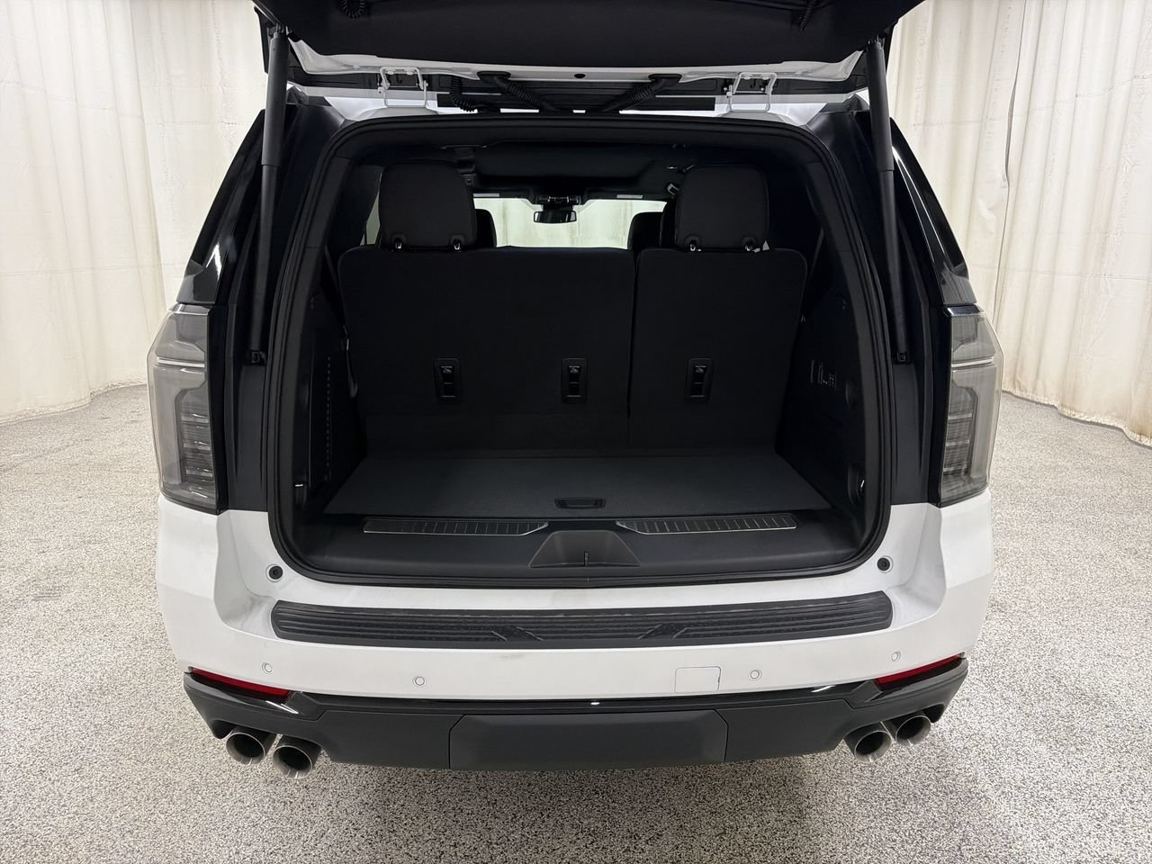 2026 Chevrolet Tahoe RST - Photo 17
