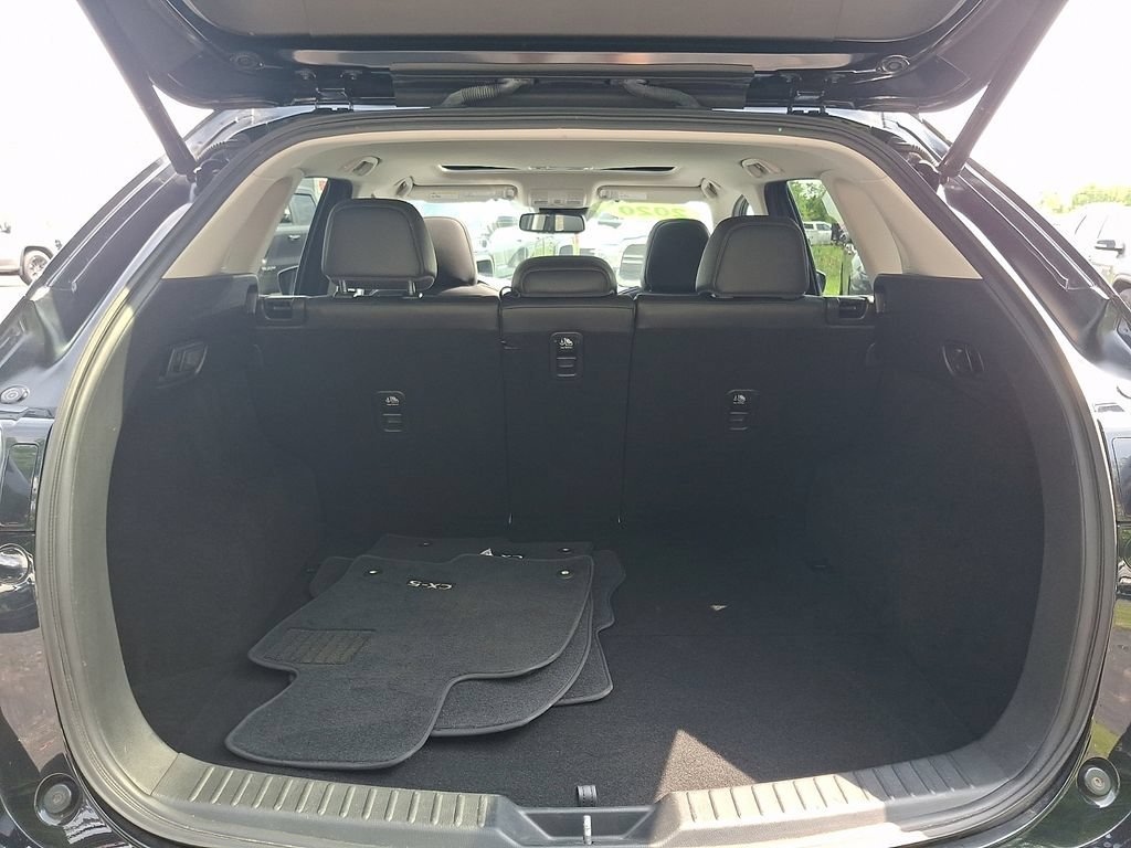 Used 2020 Black Mazda Grand Touring image 31