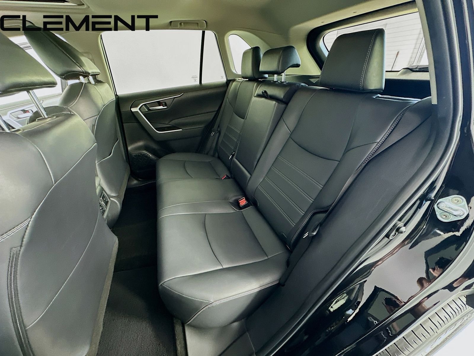 2023 Toyota RAV4 XLE Premium - Photo 33