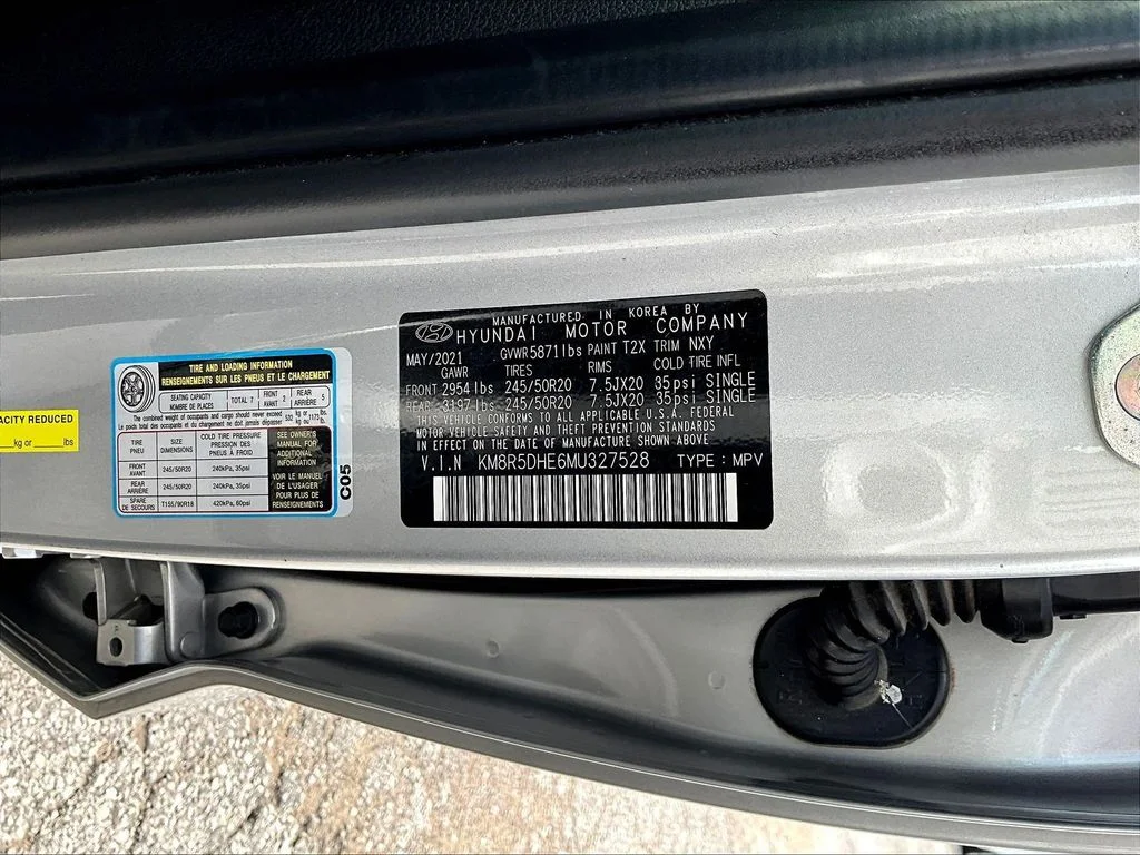 Used 2021 Silver Hyundai Limited image 23