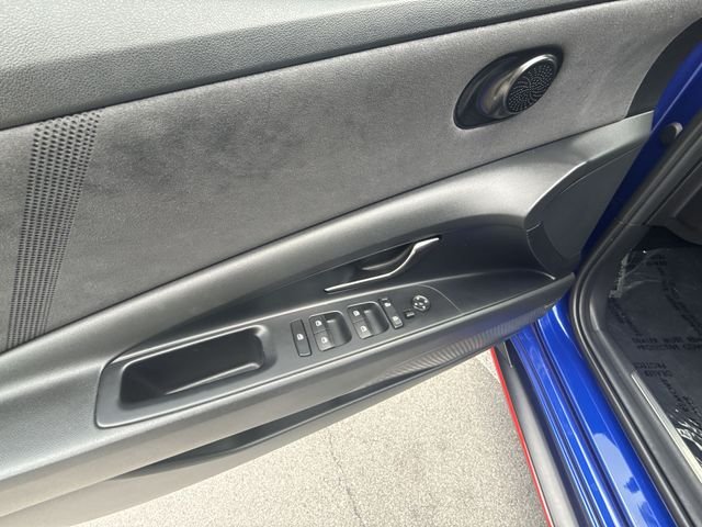 Used 2022 Blue Hyundai Base image 13