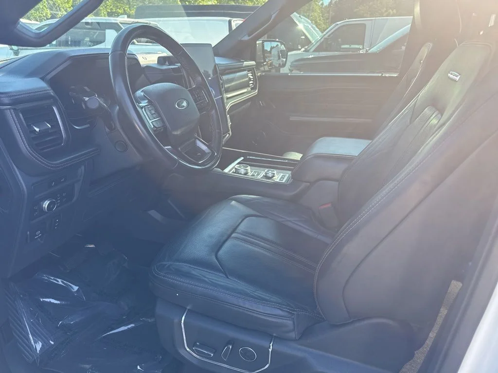 Used 2022 White Ford Platinum image 3