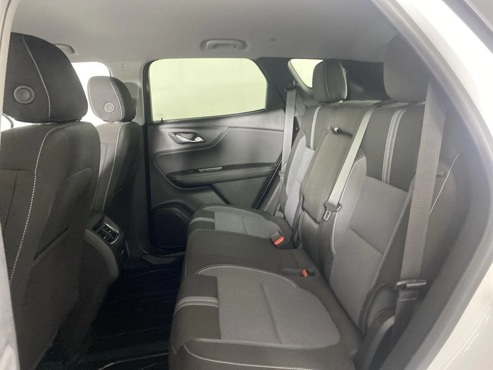 New 2026 Summit White Chevrolet 2LT image 23