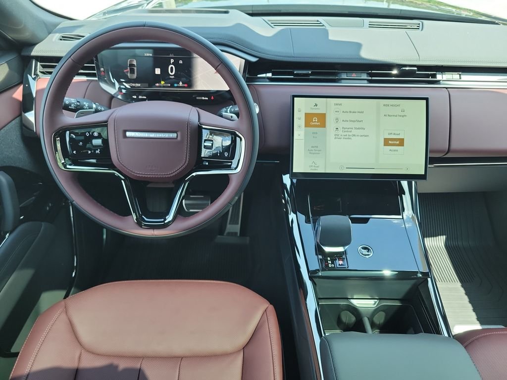 New 2026 Santorini Black Land Rover Dynamic SE image 18