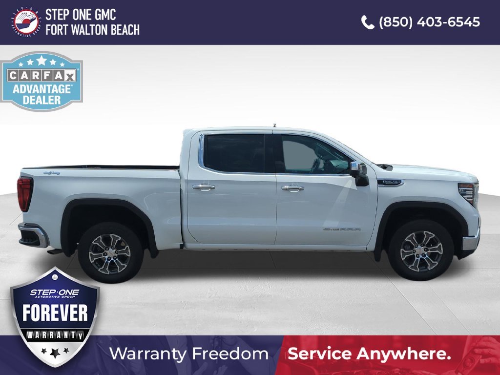 Used 2024 White GMC SLT image 7