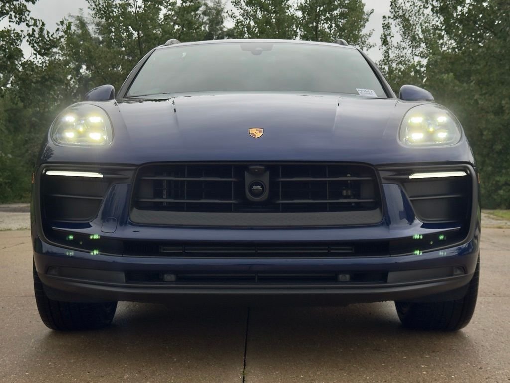 New 2026 Gentian Blue Metallic Porsche  image 10