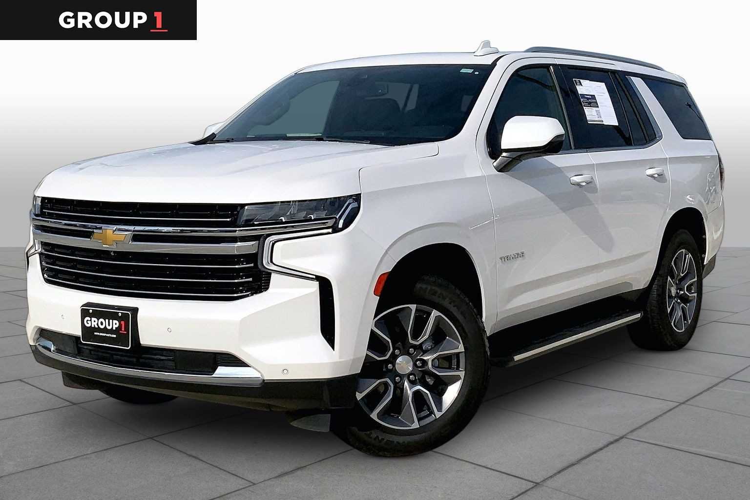 Used 2021 IRIDESCENT PEARL TRICOAT Chevrolet LT image 1