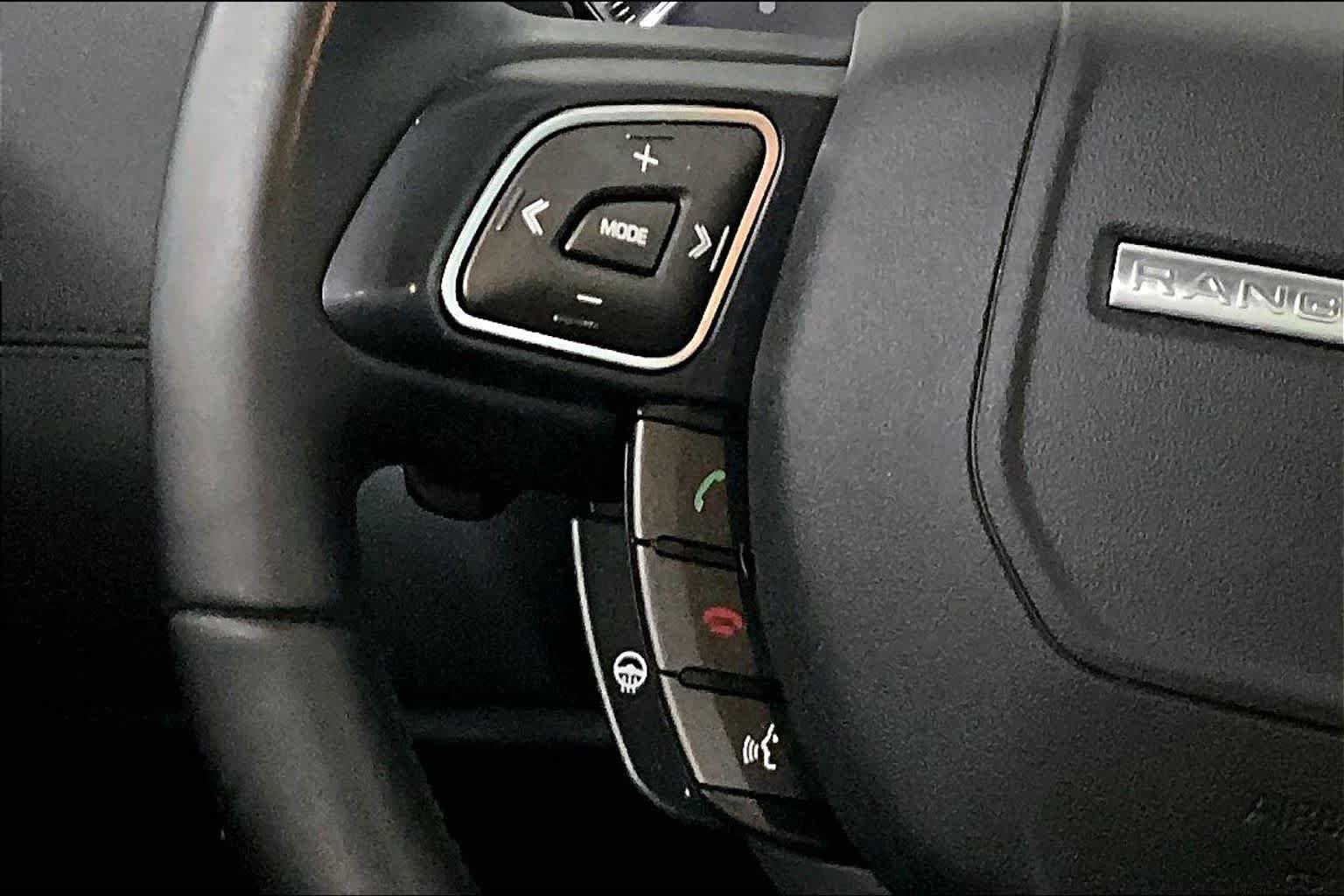 Used 2018 Fuji White Land Rover HSE image 24