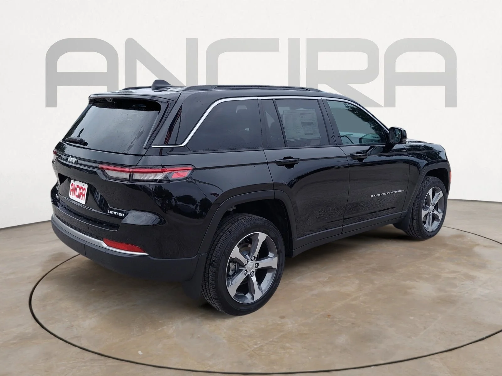 New 2026 Diamond Black Crystal Pearlcoat Jeep Limited image 10