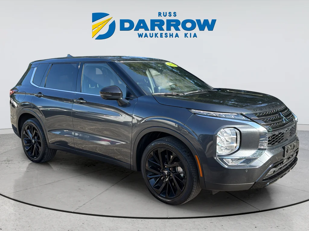 Used 2024  Mitsubishi SE Black Edition image 7