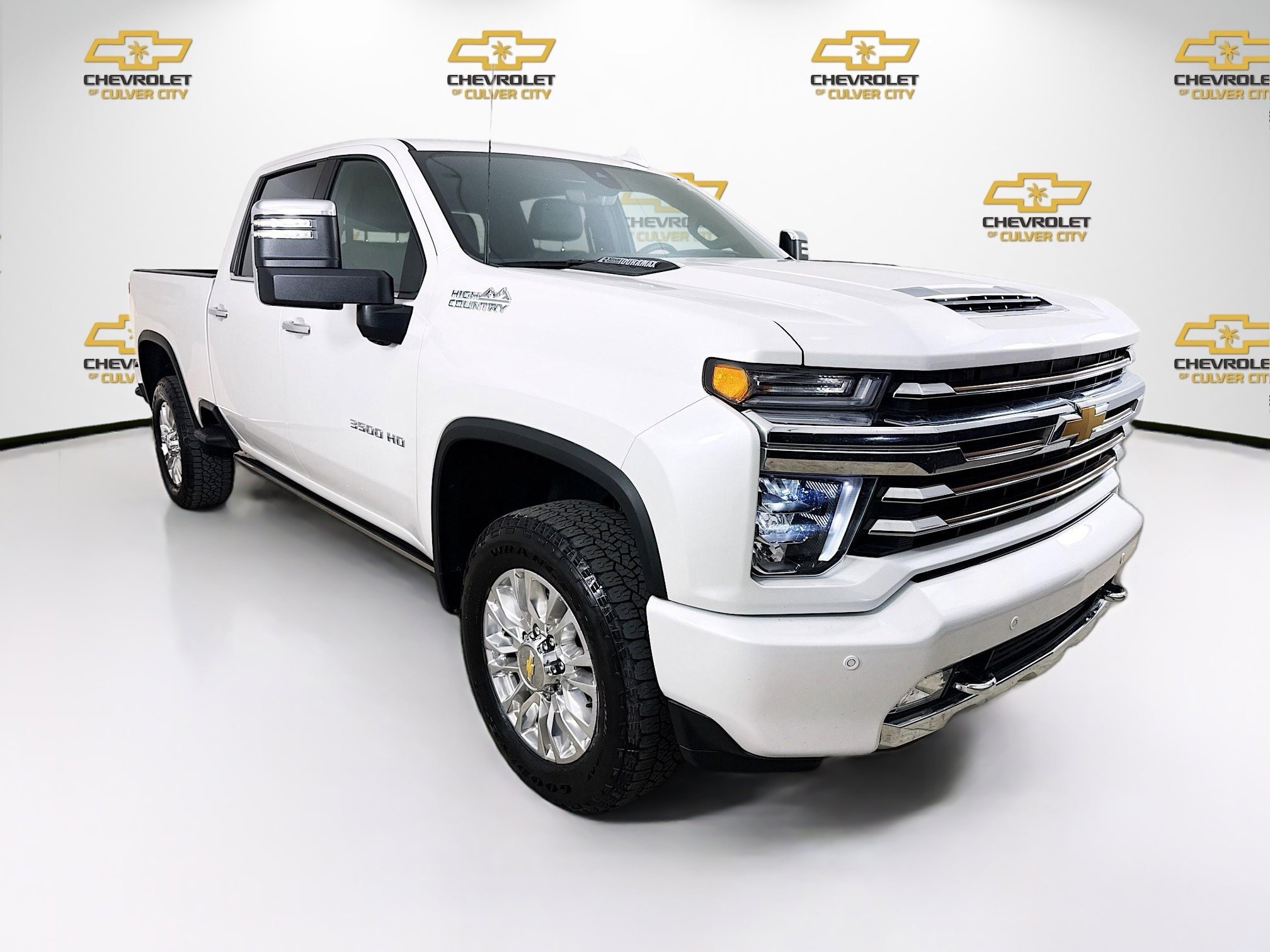 2023 Chevrolet Silverado HD High Country 4WD Crew Cab Long Box SRW's photo
