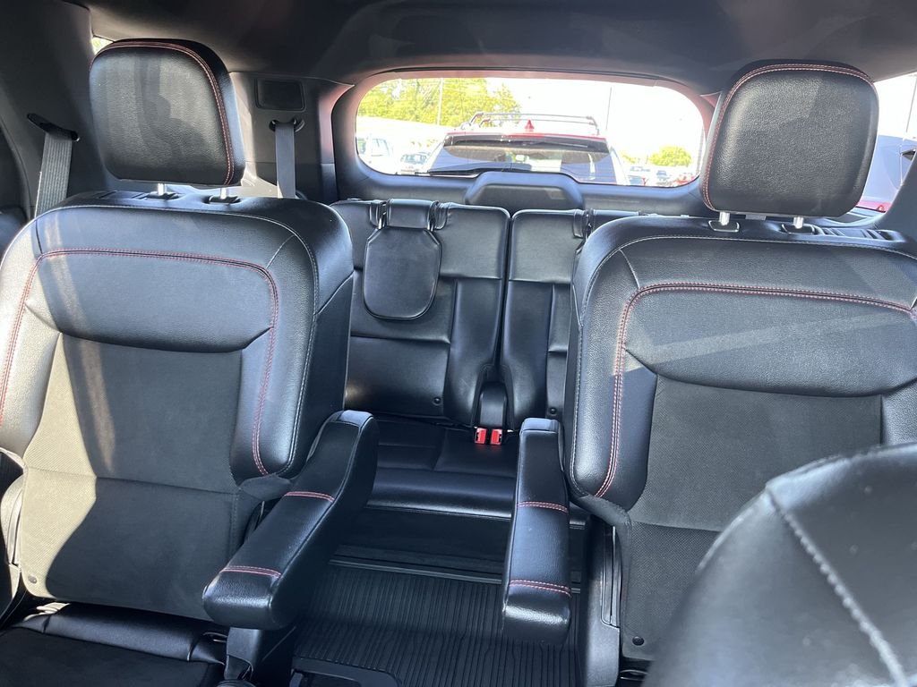 Used 2022 Black Ford ST-Line image 22