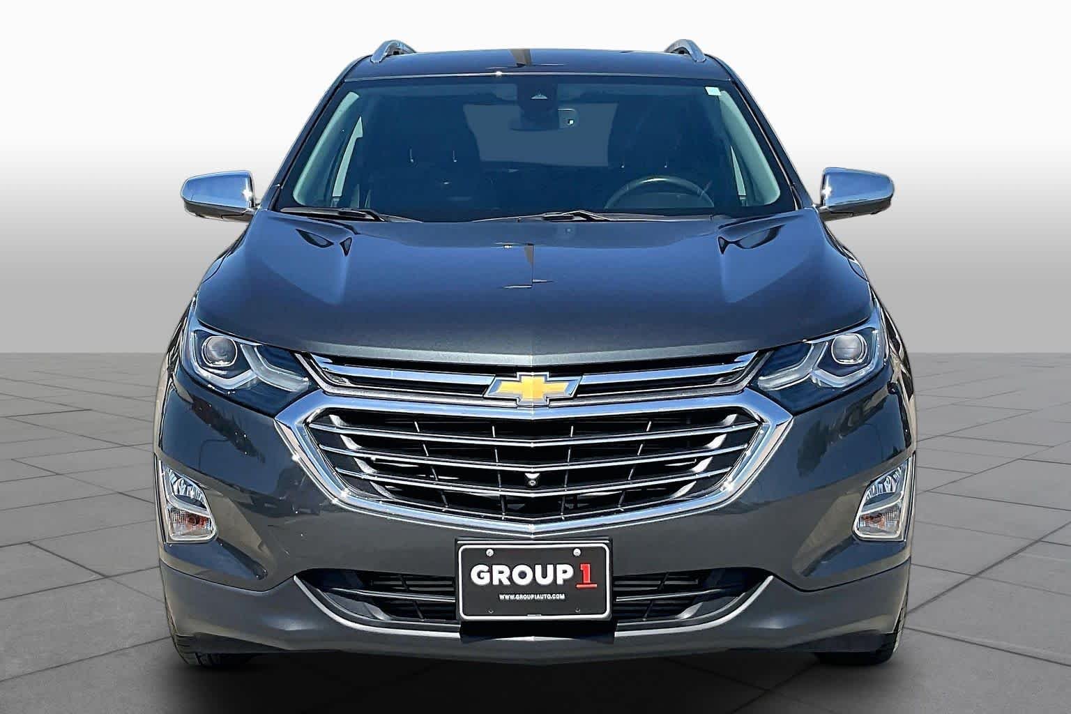 Used 2020 Nightfall Gray Metallic Chevrolet Premier image 4