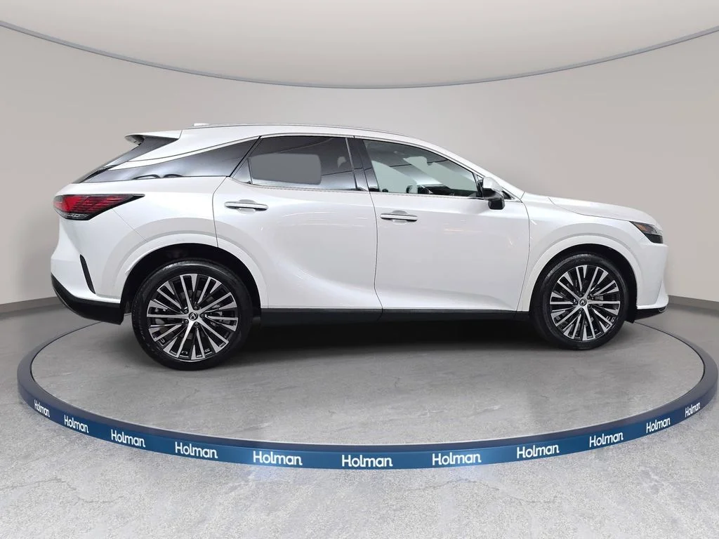Used 2023 White Lexus 350 Premium Plus image 5