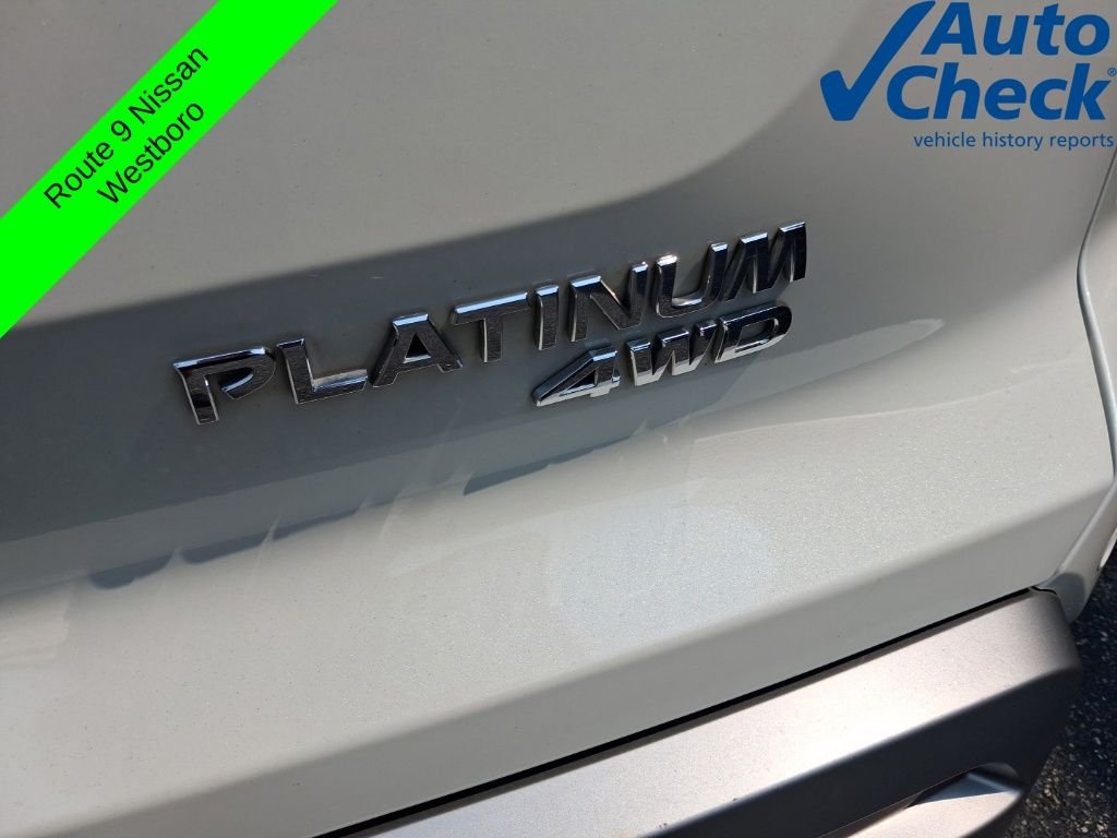 Used 2023 White Nissan Platinum image 7