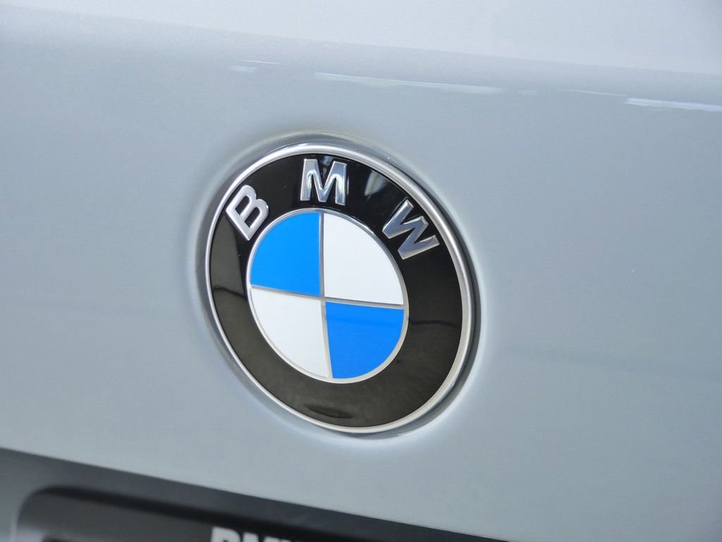New 2026 Brooklyn Grey Metallic BMW xDrive40i image 11